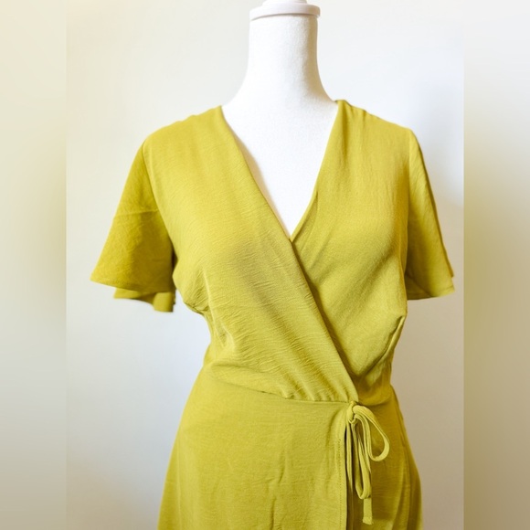 SOLD NWT Monteau Wrap Dress - Picture 2 of 5